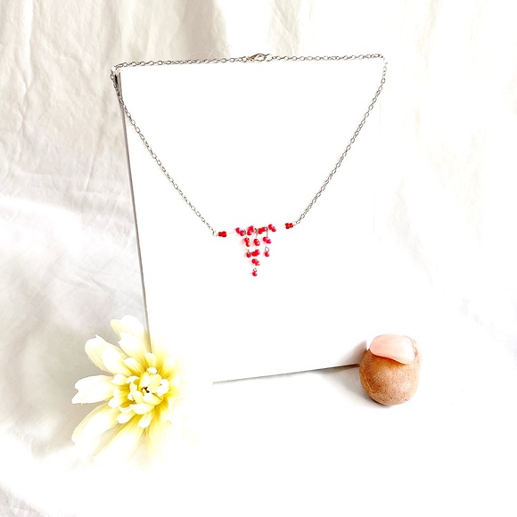 Red & White Tiered Pendant Necklace & Earrings - Picture 6 of 8
